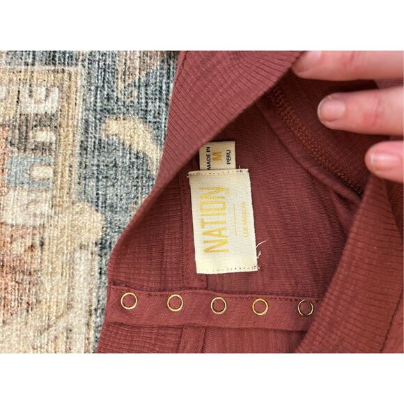 Nation LTD NWT Romy Modest Tee in Red Clay Blouse, Sz Medium - Picture 9 of 12